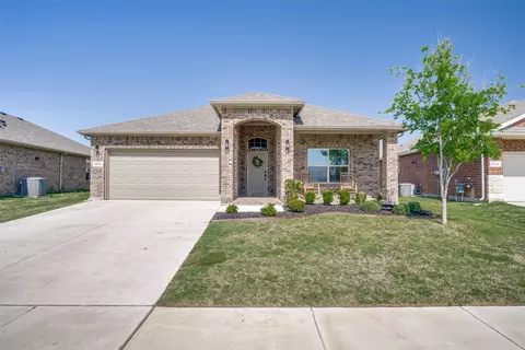 2448 Matador Ranch Dr, Weatherford, TX 76087