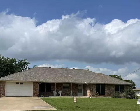 302 Beaulah Ave, Bardwell, TX 75101