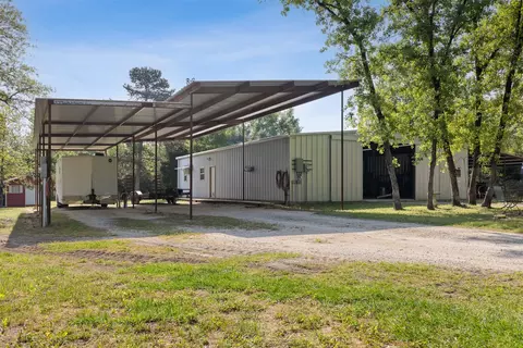 3913 County Road 235, Oakwood, TX 75855