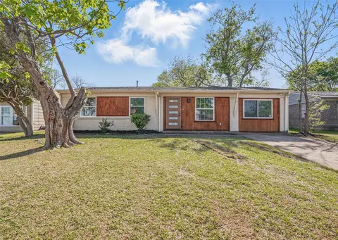 4515 San Marcus Dr, Mesquite, TX 75150