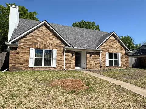 2205 Meadow Ln, Garland, TX 75040