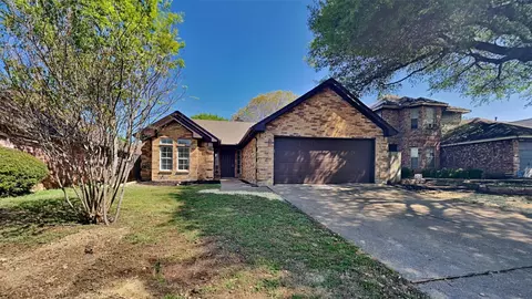 4741 Baytree Dr, Fort Worth, TX 76137