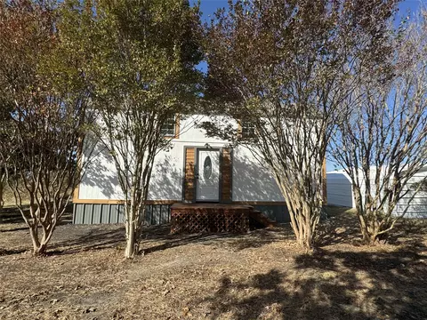 9310 Fm 904, Pecan Gap, TX 75469