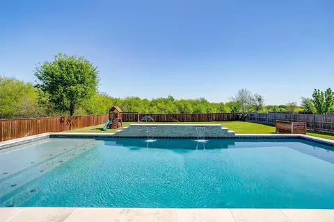 716 Prairie Timber Rd, Burleson, TX 76028