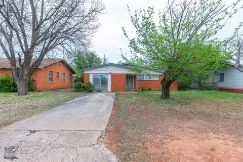 825 Peake St, Abilene, TX 79603