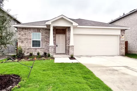 2074 Hartley Dr, Forney, TX 75126