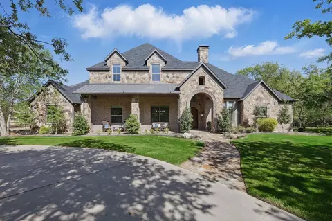 214 S Carruth Ln, Double Oak, TX 75077