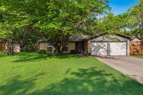 2623 Mimosa Park Dr, Richland Hills, TX 76118