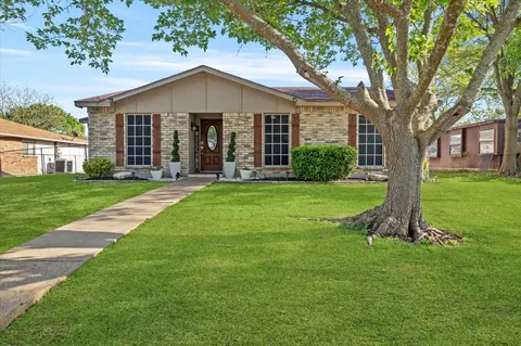 728 Priscilla Ln, Desoto, TX 75115