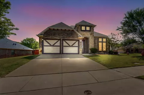 8328 Dawnridge Dr, Dallas, TX 75249