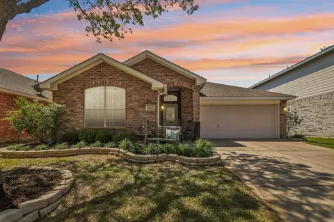 13217 Ridgepointe Rd, Fort Worth, TX 76244