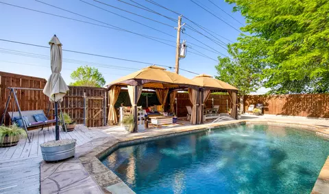 5617 Fairway Cir, Haltom City, TX 76117