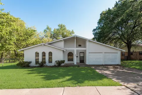 405 Gramley St, Grand Prairie, TX 75051