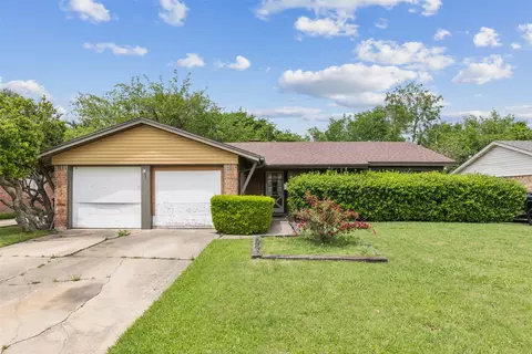 4025 Tynes Dr, Garland, TX 75042