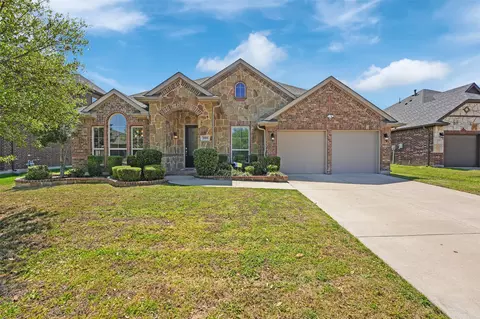 2955 Mere Ln, Grand Prairie, TX 75054