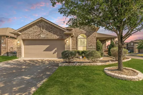 1953 Velarde Rd, Fort Worth, TX 76131
