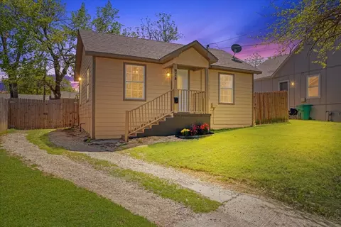 914 W Pecan St, Sherman, TX 75092