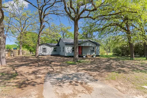 506 N Houston St, Edgewood, TX 75117