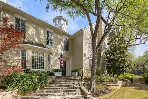 1013 Hidden Rd, Fort Worth, TX 76107