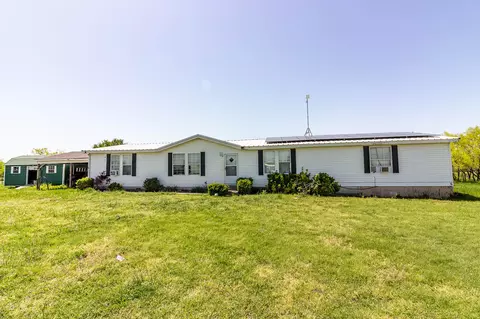 6252 Armadillo Dr, Kemp, TX 75143