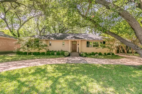 8719 Labron Ave, Dallas, TX 75209