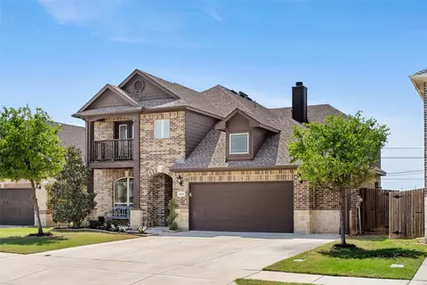 10205 Fox Springs Dr, Fort Worth, TX 76131