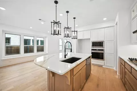 Kitchen - 4417 Script St, Celina, TX 75078 photo 5 of 8