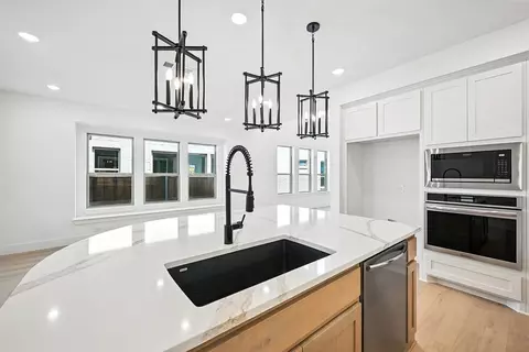 Kitchen - 4417 Script St, Celina, TX 75078 photo 7 of 8