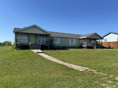Exterior - 196 Rolling Gln, Springtown, TX 76082 photo 2 of 2