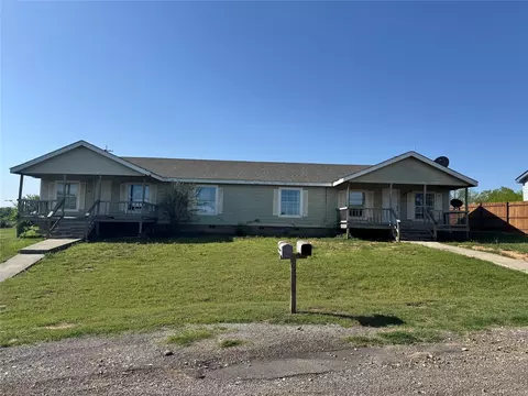 196 Rolling Gln, Springtown, TX 76082