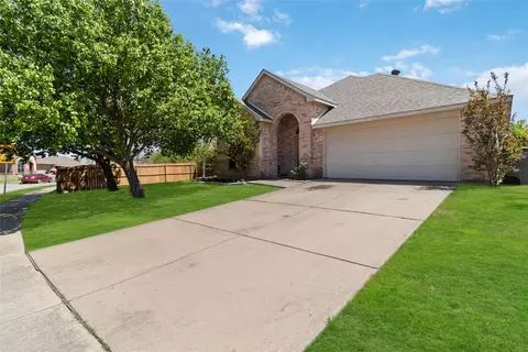 1920 Fountain Spray Dr, Wylie, TX 75098