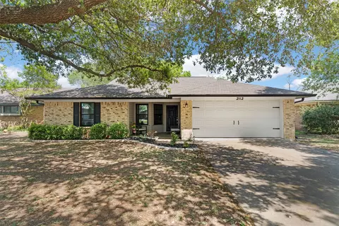 2112 Rey Dr, Waco, TX 76712