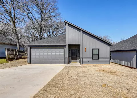 425 E Munson St, Denison, TX 75021