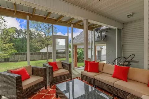 Exterior - 1004 Ridgewood Cir, Minden, LA 71055 photo 4 of 9