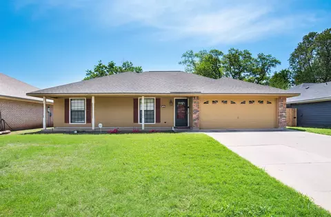 548 Northpark Dr, Bossier City, LA 71111