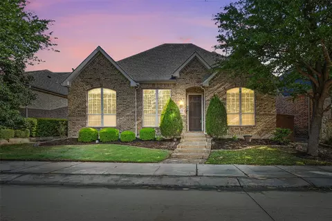 2525 Sir Alexander Ln, Lewisville, TX 75056