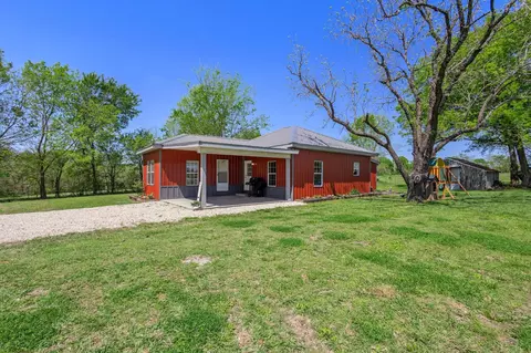 298 County Road 3351, Wolfe City, TX 75496