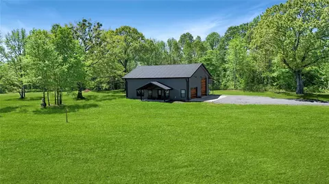 1765 W Fm 71, Mount Pleasant, TX 75455