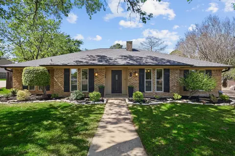 5 Heritage Ct, Trophy Club, TX 76262