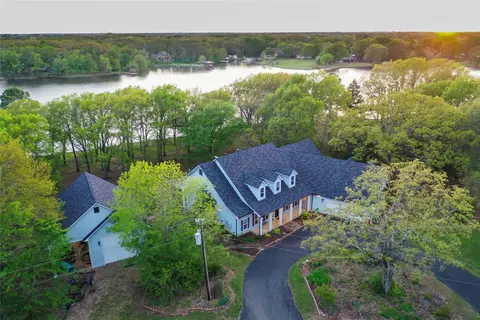 9635 N Park Dr, Bonham, TX 75418