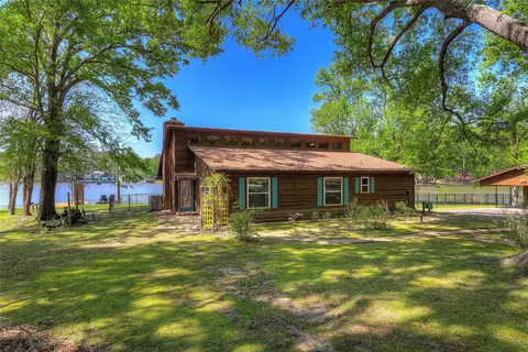 133 Lake Shore Dr, Scroggins, TX 75480