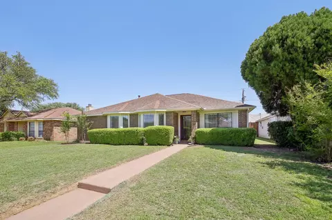 5226 Freestone Cir, Dallas, TX 75227