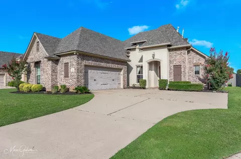 606 Glenshire Dr, Bossier City, LA 71111