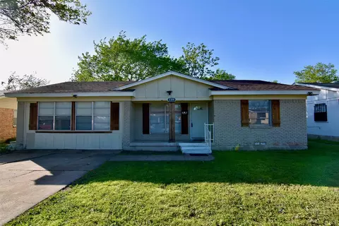 1319 Summit St, Mesquite, TX 75149