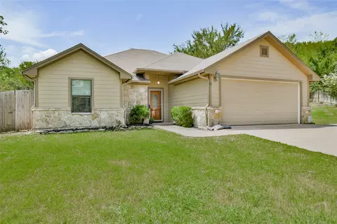 1305 Laredo Dr, Granbury, TX 76048