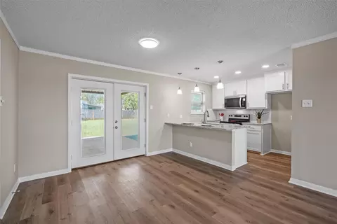 520 N Main, Mcgregor, TX 76657 photo 14