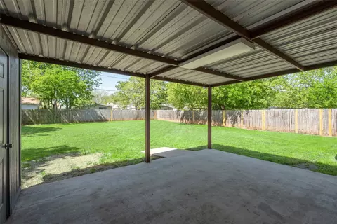 520 N Main, Mcgregor, TX 76657 photo 5