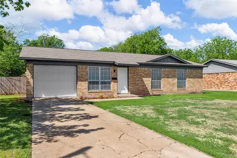 520 N Main, Mcgregor, TX 76657