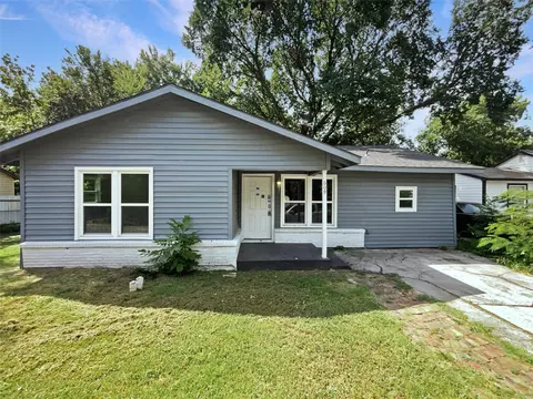 609 W Lone Star Ave, Cleburne, TX 76033