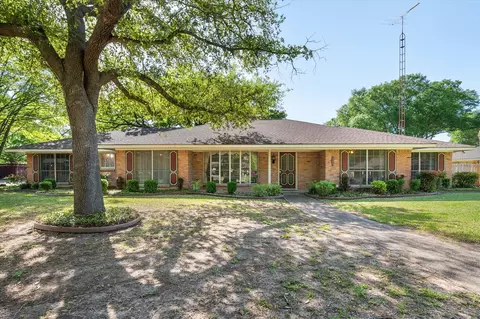 901 Royal Ln, Corsicana, TX 75110